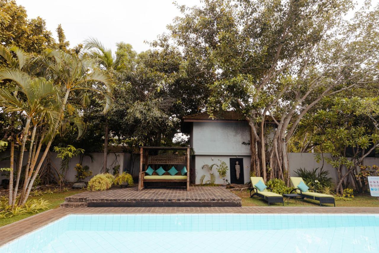 Villa Hundira Negombo Exterior photo